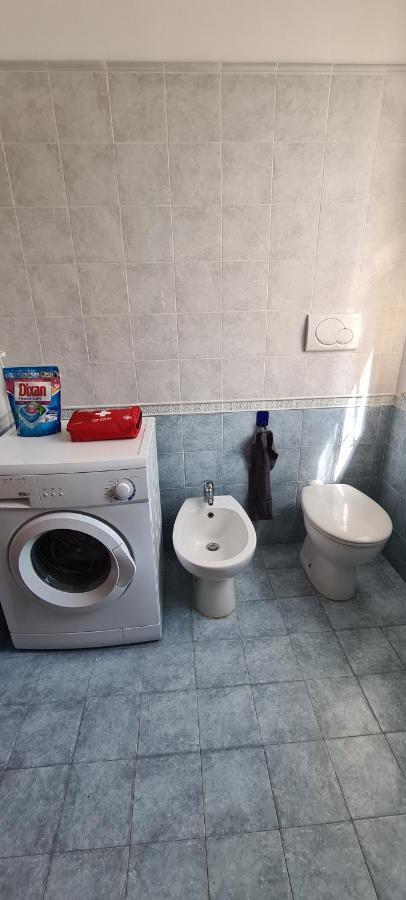 Casa Mirella - Appartamento Zona Bellagio Magreglio Bagian luar foto