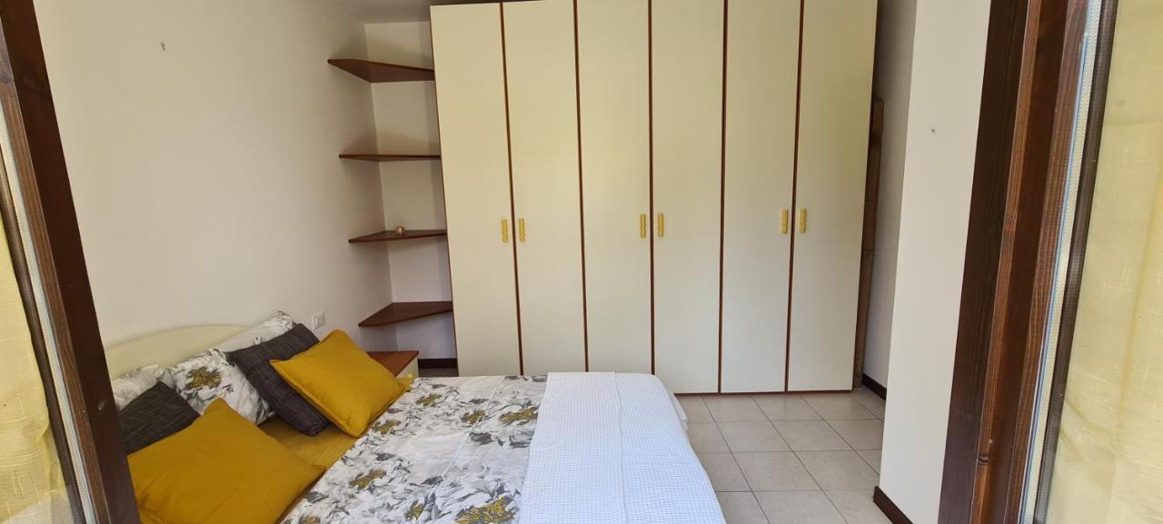 Casa Mirella - Appartamento Zona Bellagio Magreglio Bagian luar foto